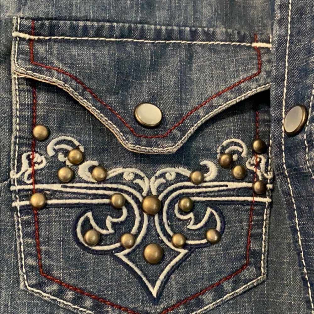 Affliction Button Up - image 4